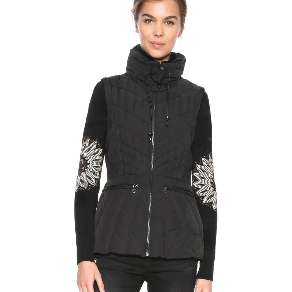 Desigual Elysian Vest Coat M Removable Knit Sleeve Hood Black Quilted Artsy Boho